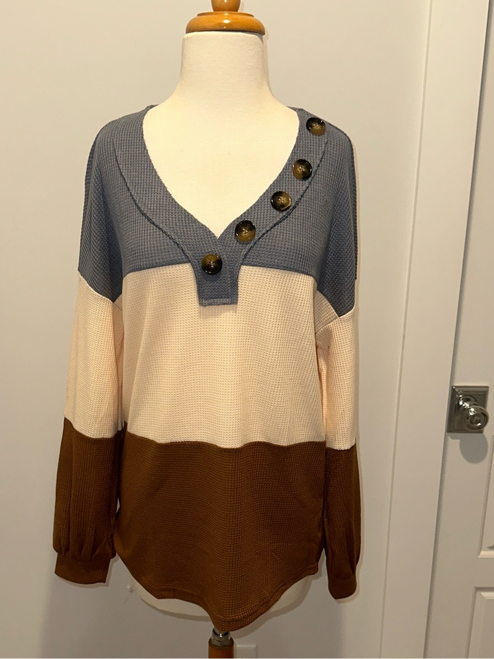 BTFBM V-Neck Button Waffle Knit Pullover Top - Blue, Cream & Brown